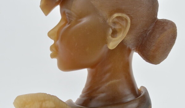 The carving of Forest Leaves