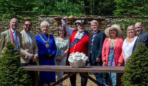 Cotswold Life Feature: To set before a king