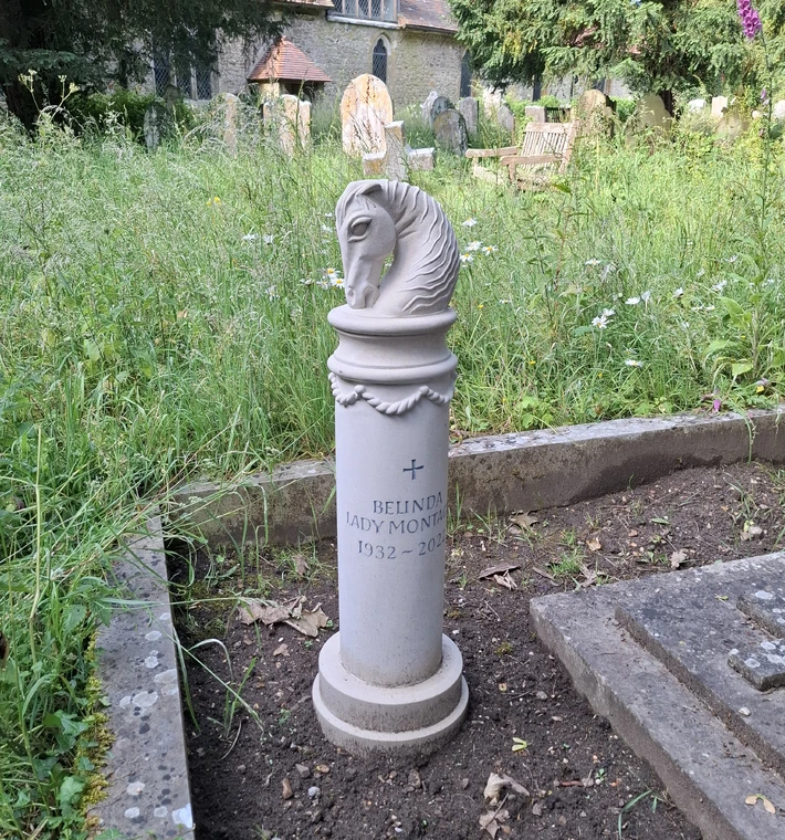 Belinda Lady Montagu Memorial2